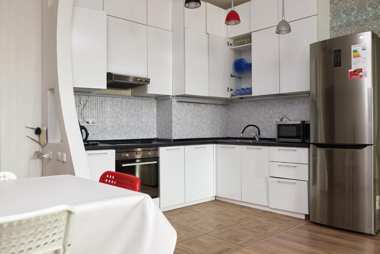Квартира В Самом Центре Столицы Казахстана Appartement Astana Buitenkant foto