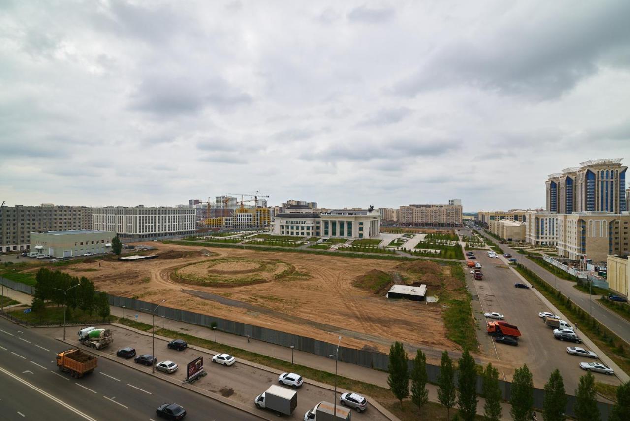 Квартира В Самом Центре Столицы Казахстана Appartement Astana Buitenkant foto
